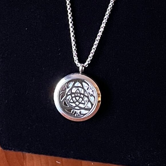Versatile Celtic Silver Locket Pendant Necklace - Picture 2 of 14